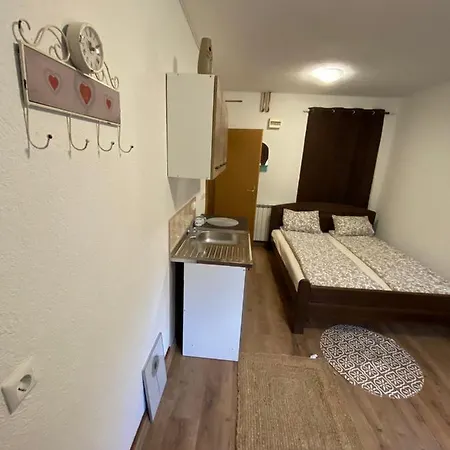 Studio * Visoko